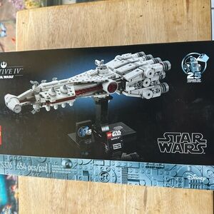 LEGO Star Wars Tantive IV Building Set